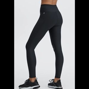 black fabletics leggings size xs (could also fit a size small)